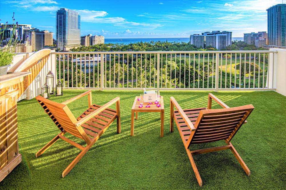 Platinum Ocean View Terrace interior